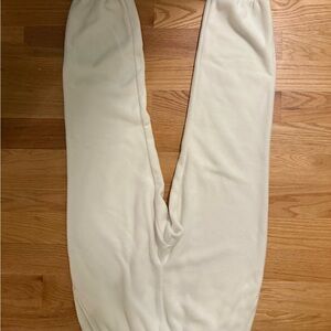 Vineyard Vines Marshmallow Sweatpants (Small)